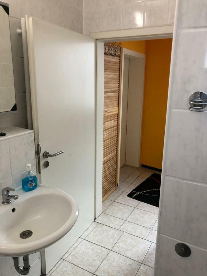 Frankweiler einfache Monteurwohnung Ferienwohnung Exterior foto